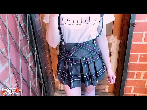 ❤️ Schoolgirl sucks a Dick go domhain agus fucks ionad ranganna. ️❌ Super sex linn ❤