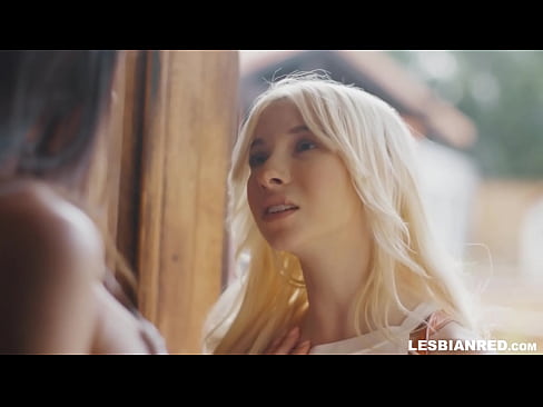 ❤️ Tagann an cailín abhaile cúpla mí ina dhiaidh sin agus itheann sí pussy a leasmham ️❌ Super sex linn ❤