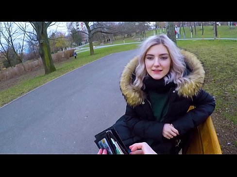 ❤️ Shlogtar cum te strainséir ar airgead - blowjob sa pháirc le Eva Elfie ️❌ Super sex linn ❤